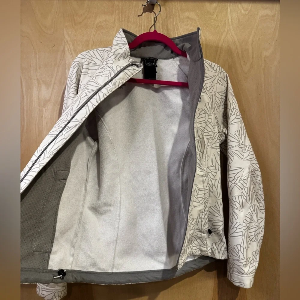 The North Face Leaf Pattern Jacket in White and Gray - Picture 3 of 6